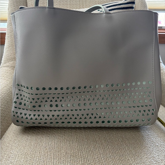 Bath & Body Works Gray and Mint Tote Bag with Mint Pouch - Picture 2 of 6